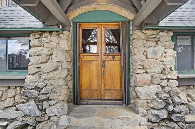 25008 Manzanita Ln, Descanso, CA 91916