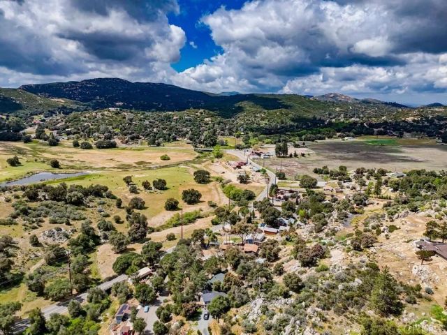 25008 Manzanita Ln, Descanso, CA 91916