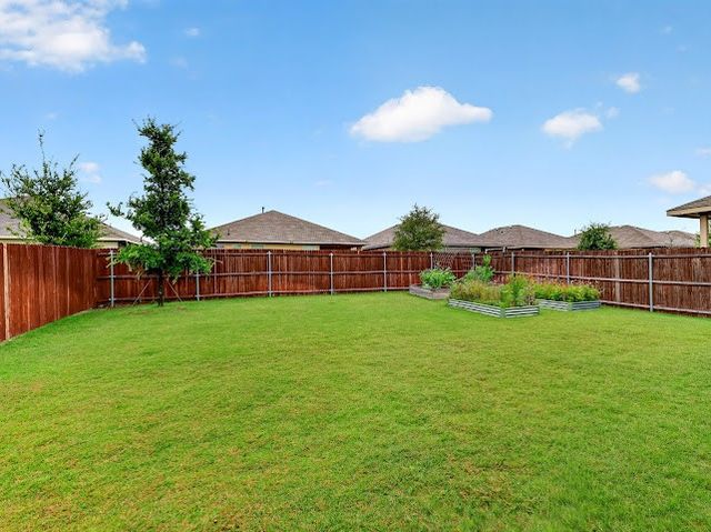 8605 Mirror Lake Drive, Fort Worth, TX 76179