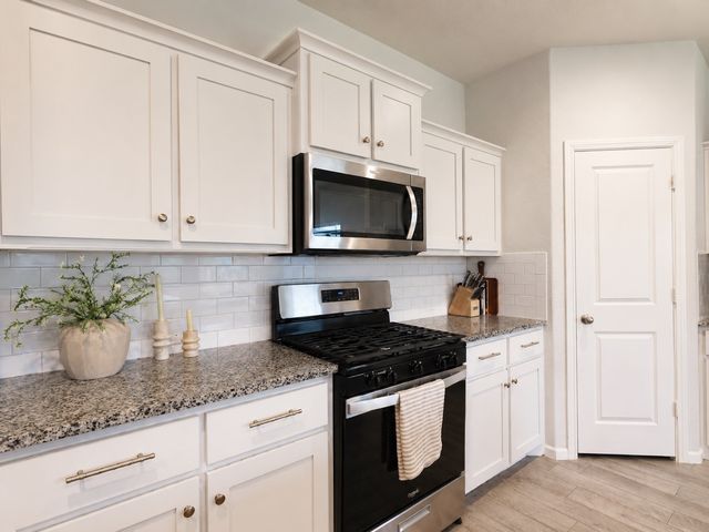8605 Mirror Lake Drive, Fort Worth, TX 76179