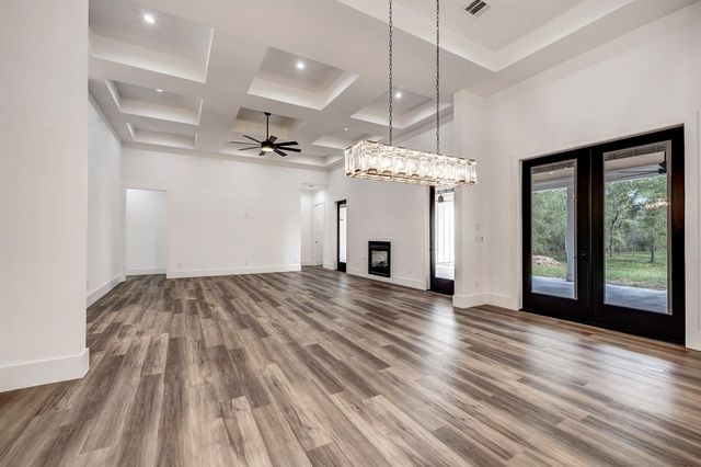 32648 Dobbin Huffsmith Road, Magnolia, TX 77354