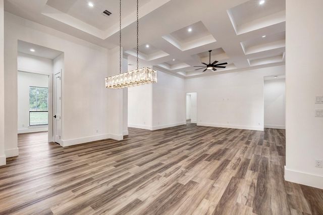 32648 Dobbin Huffsmith Road, Magnolia, TX 77354