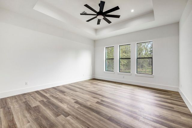 32648 Dobbin Huffsmith Road, Magnolia, TX 77354