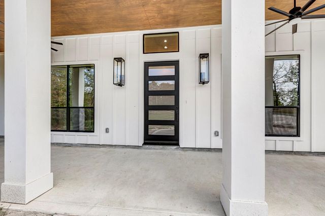 32648 Dobbin Huffsmith Road, Magnolia, TX 77354