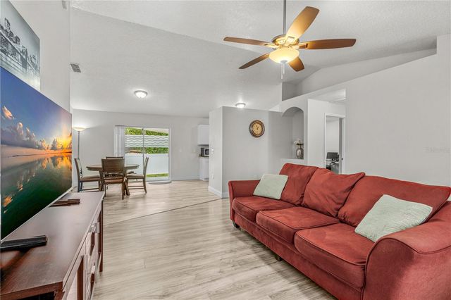 1439 17TH STREET, Orange City, FL 32763