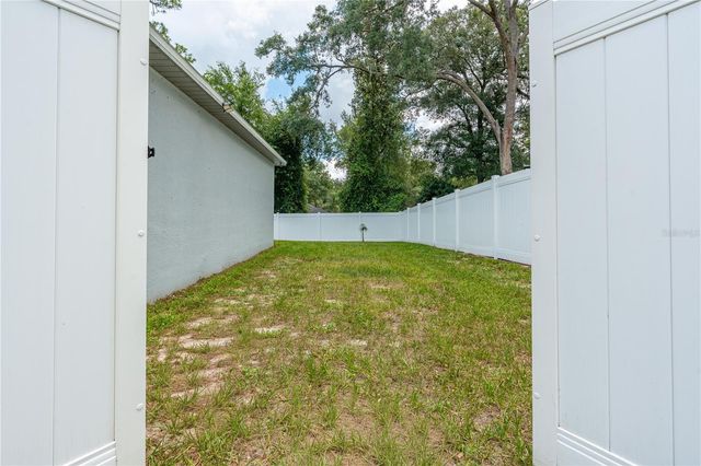 1439 17TH STREET, Orange City, FL 32763