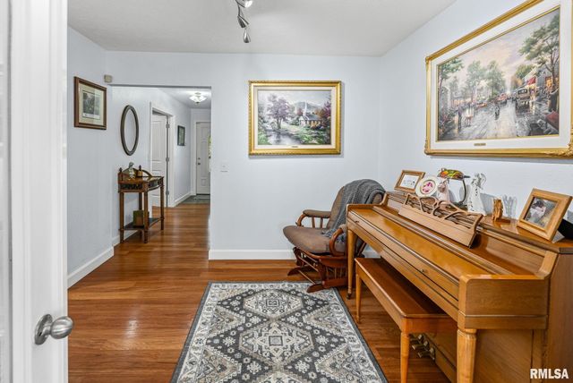 521 Marquis Avenue, Centralia, IL 62801