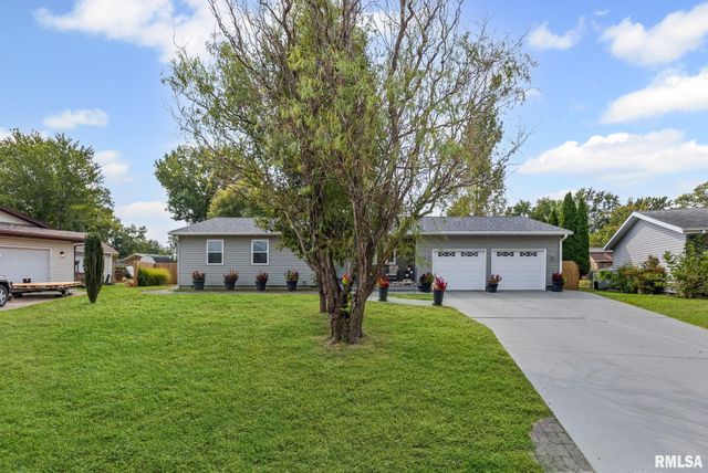 521 Marquis Avenue, Centralia, IL 62801