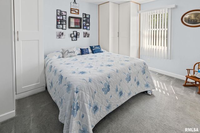 521 Marquis Avenue, Centralia, IL 62801