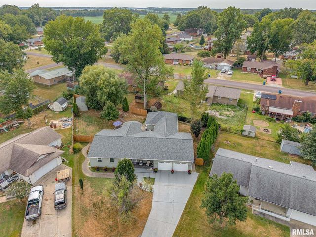 521 Marquis Avenue, Centralia, IL 62801