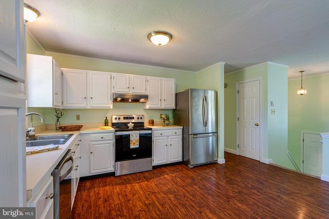 316 SNAVELY MILL RD, Lititz, PA 17543