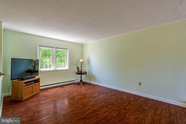 316 SNAVELY MILL RD, Lititz, PA 17543
