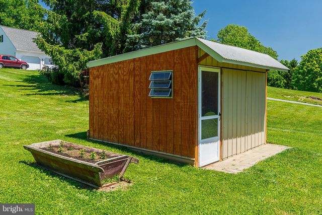 316 SNAVELY MILL RD, Lititz, PA 17543