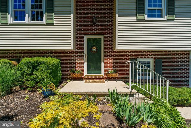 316 SNAVELY MILL RD, Lititz, PA 17543