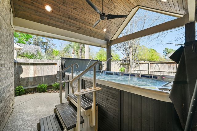 11907 Badlands Bend Lane, Humble, TX 77346