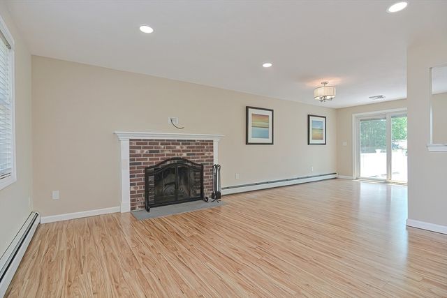 36 Birch Island Road, Webster, MA 01570