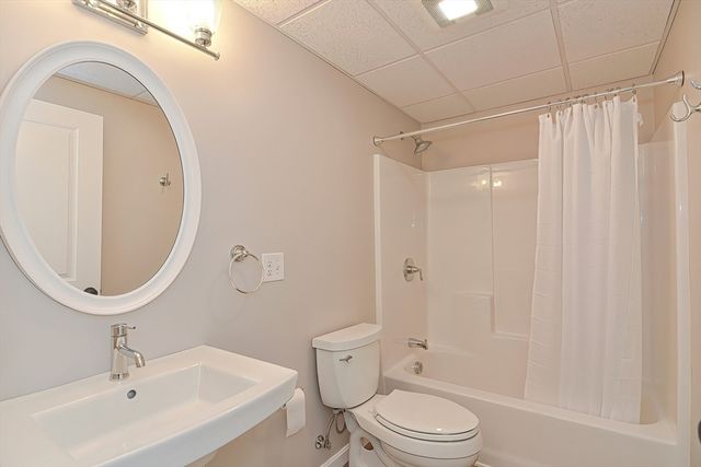36 Birch Island Road, Webster, MA 01570