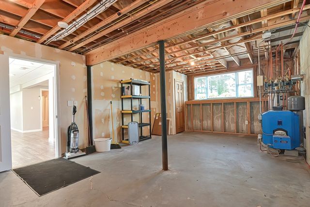 36 Birch Island Road, Webster, MA 01570