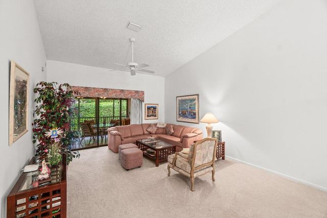 9632 Sills Drive E 203, Boynton Beach, FL 33437