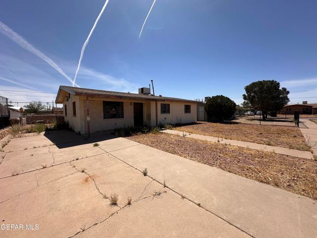 10236 CURLEW Lane, El Paso, TX 79924