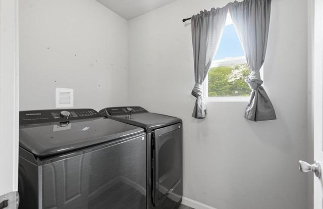 58705 Pond View Lane, Three Rivers, MI 49093