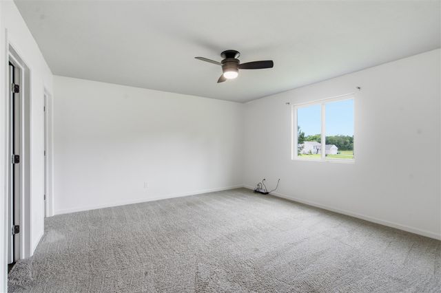 58705 Pond View Lane, Three Rivers, MI 49093