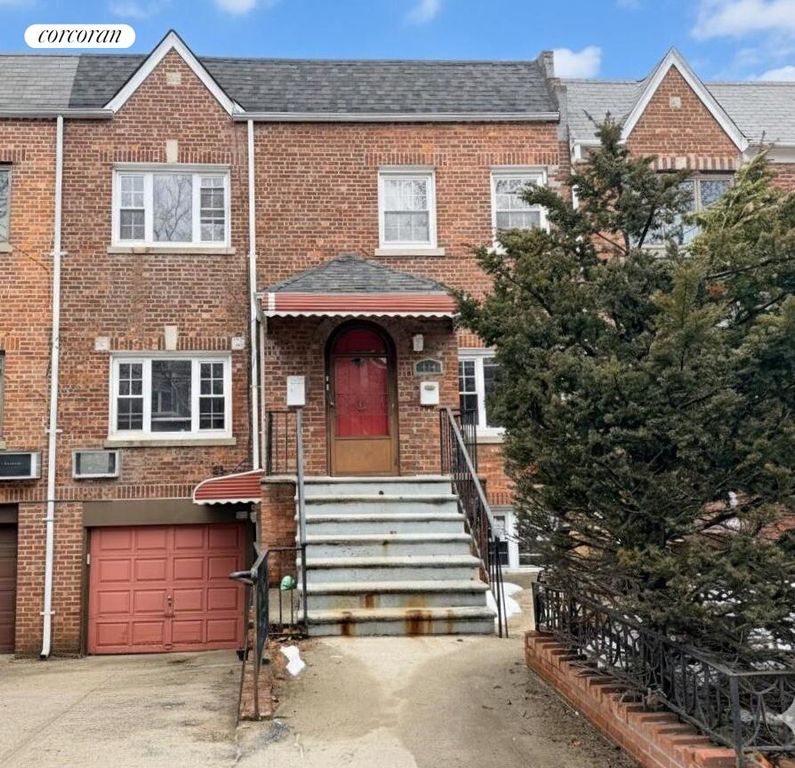 104 MINNA Street, New York City, NY 11218