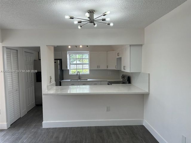 11880 SW 19th Terrace 113, Miami, FL 33175