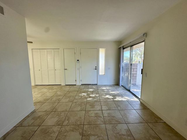 1400 Sunflower Circle S, Palm Springs, CA 92262