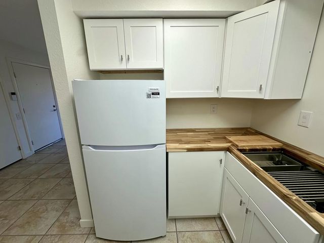 1400 Sunflower Circle S, Palm Springs, CA 92262