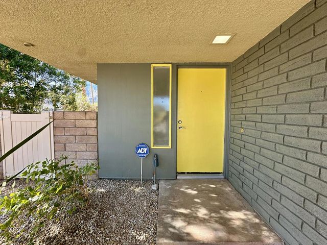 1400 Sunflower Circle S, Palm Springs, CA 92262