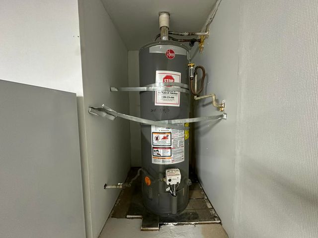 1400 Sunflower Circle S, Palm Springs, CA 92262