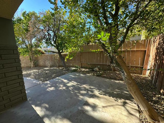 1400 Sunflower Circle S, Palm Springs, CA 92262