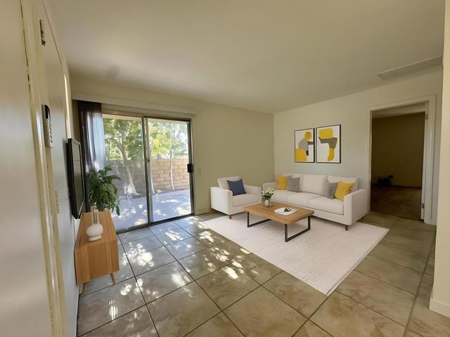 1400 Sunflower Circle S, Palm Springs, CA 92262