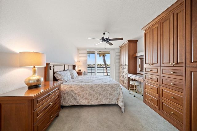 6083 BAHIA DEL MAR CIRCLE 358, St Petersburg, FL 33715