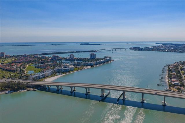 6083 BAHIA DEL MAR CIRCLE 358, St Petersburg, FL 33715