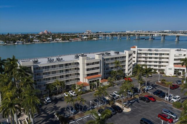 6083 BAHIA DEL MAR CIRCLE 358, St Petersburg, FL 33715