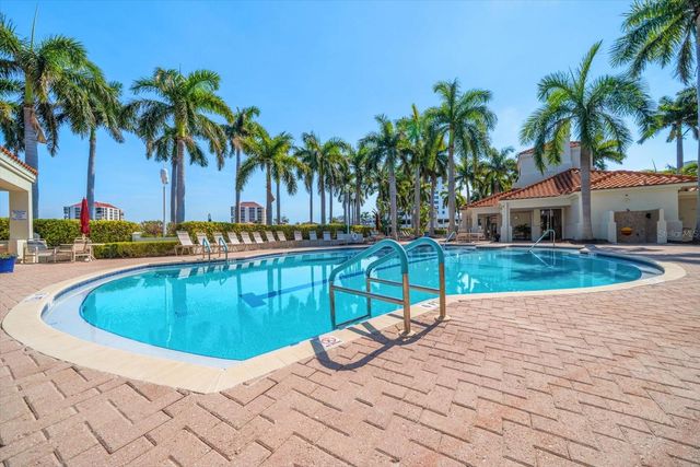 6083 BAHIA DEL MAR CIRCLE 358, St Petersburg, FL 33715