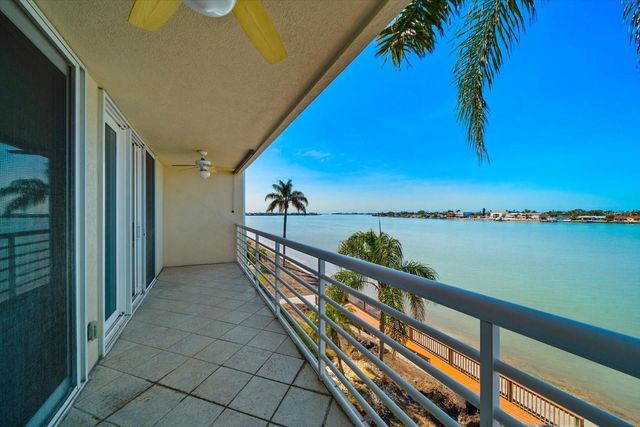 6083 BAHIA DEL MAR CIRCLE 358, St Petersburg, FL 33715