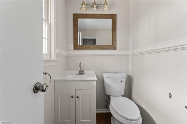 159 Highwood CIR, Newport News, VA 23608