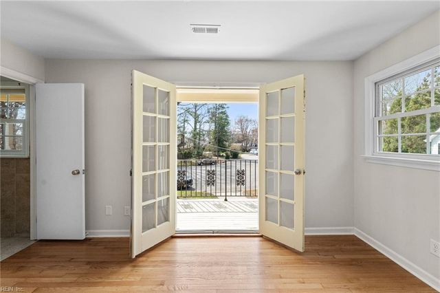 159 Highwood CIR, Newport News, VA 23608