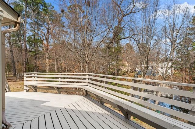 159 Highwood CIR, Newport News, VA 23608