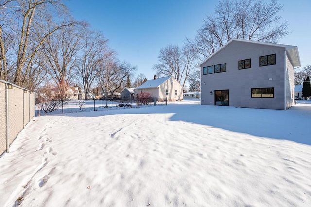 1230 GOODELL STREET, Green Bay, WI 54301