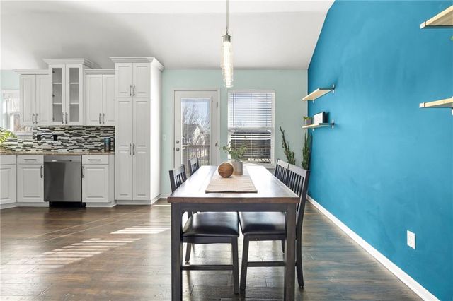 559 E Apache Street, Gardner, KS 66030