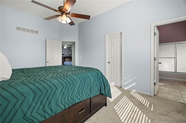 559 E Apache Street, Gardner, KS 66030