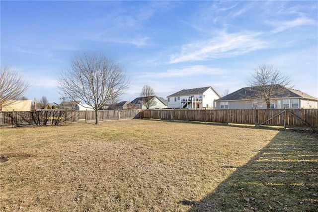 559 E Apache Street, Gardner, KS 66030