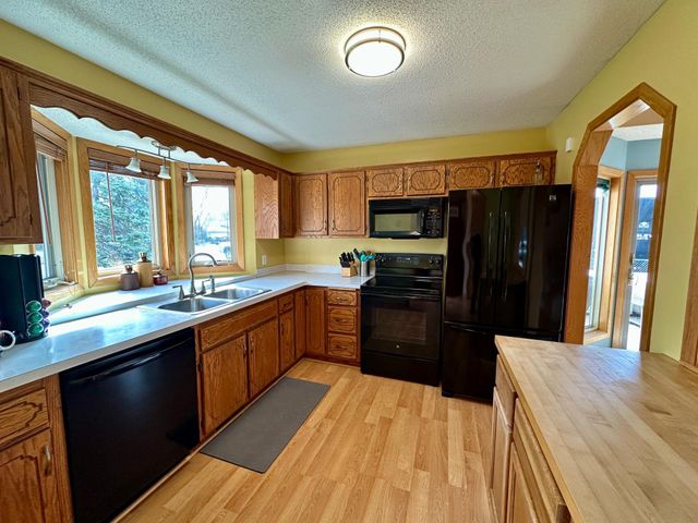 6933 Sumac Court, Centerville, MN 55038