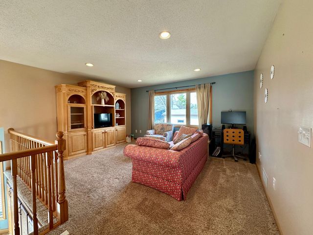 6933 Sumac Court, Centerville, MN 55038