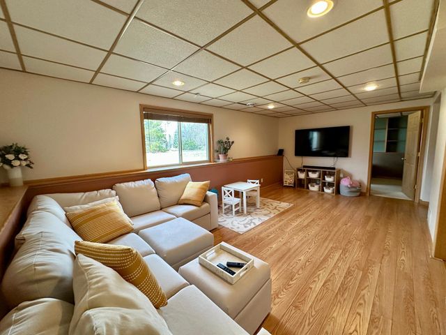 6933 Sumac Court, Centerville, MN 55038