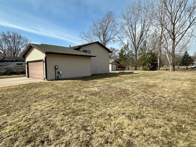 6933 Sumac Court, Centerville, MN 55038